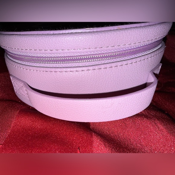 Vera Bradley Disney Beauty and the Beast Mrs Potts and Chip Cosmetic Case - Picture 7 of 7